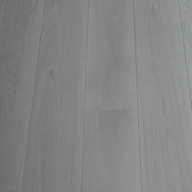 Select Grade Unfinished Engineered Oak Flooring