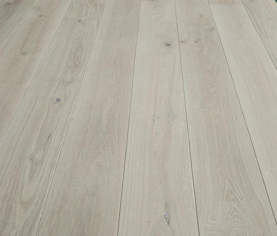 Classic Unfinished Engineered Oak Flooring (20/6mm x 190 x 1900mm, Multiply T&G)