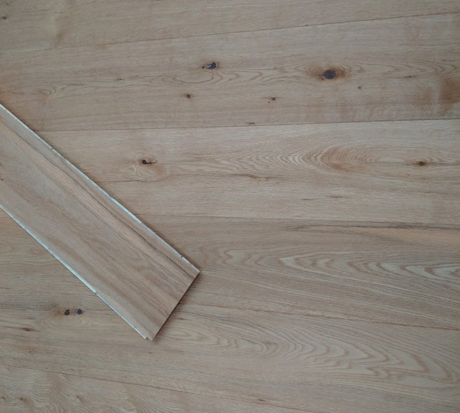 Brushed Matt Lac Engineered Oak Flooring | Pukka Flooring