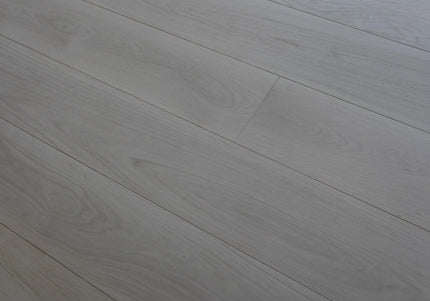 Select Grade Unfinished Engineered Oak Flooring