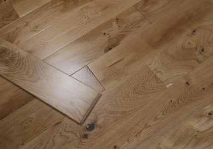 Grand Oak Wide Plank UV Lacquered Solid Flooring