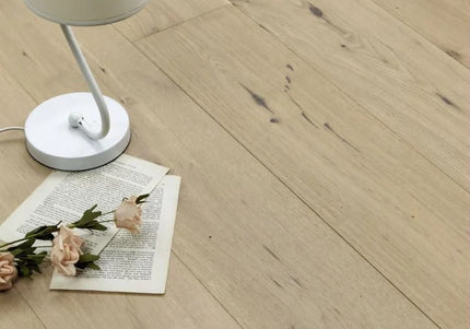 Invisible Finish Lacquered Wide Plank Prime AB Engineered Oak Flooring