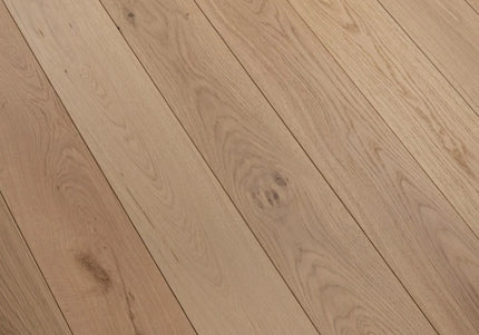 Invisible Finish Lacquered Engineered Oak Flooring