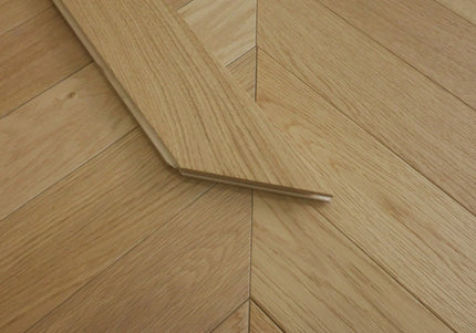 Prime AB Natural Matt Lacquered Engineered Chevron Oak Flooring