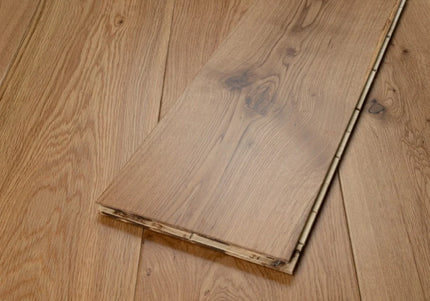 UV Lacquered Engineered Oak Flooring
