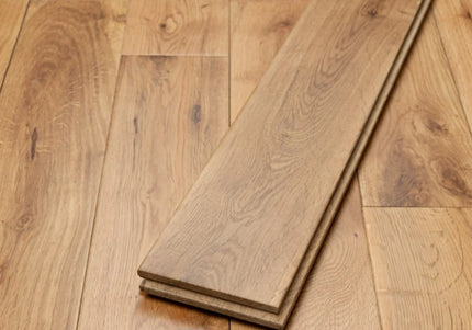 Heritage Oak UV Lacquered Solid Wood Flooring