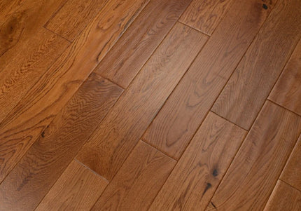Golden Handscraped Engineered Oak Wood Flooring – DIY Box