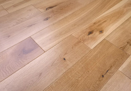 Natural Oak DIY Solid Wood Flooring with UV Lacquer Finish