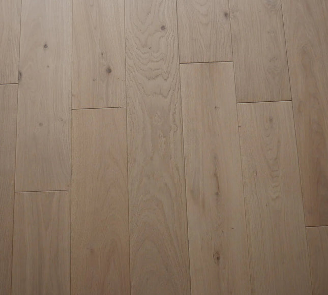 Invisible Lacquered Engineered Oak Flooring | Pukka Flooring