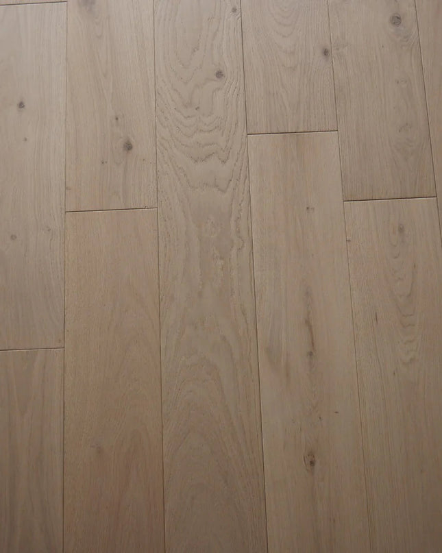 Invisible Lacquered Engineered Oak Flooring | Pukka Flooring
