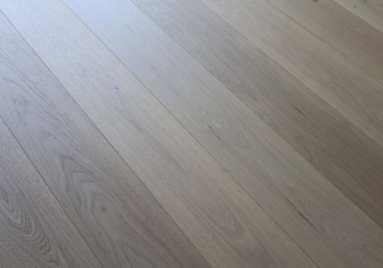 Invisible Finish Select ABC 3-Ply Engineered Oak Flooring