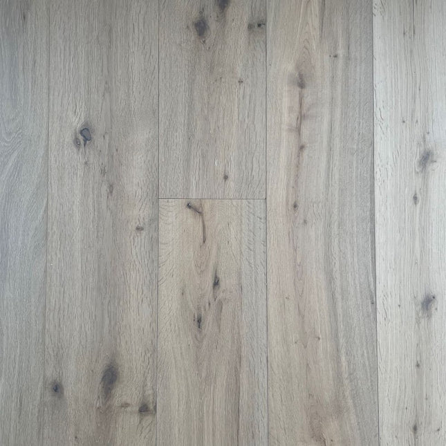 Warwick Castle White Grey Oak Flooring |Pukka Flooring