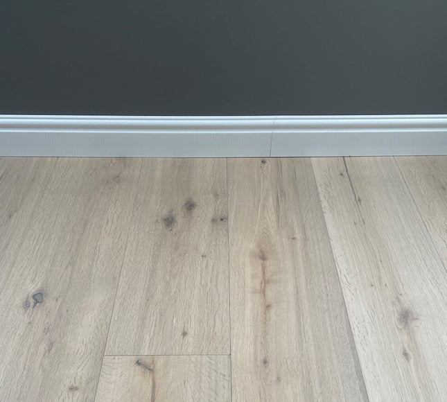 Warwick Castle White Grey Oak Flooring |Pukka Flooring