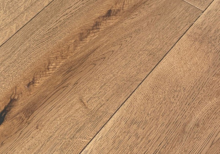 Leeds Castle Light Brown Oak Flooring |Pukka Flooring
