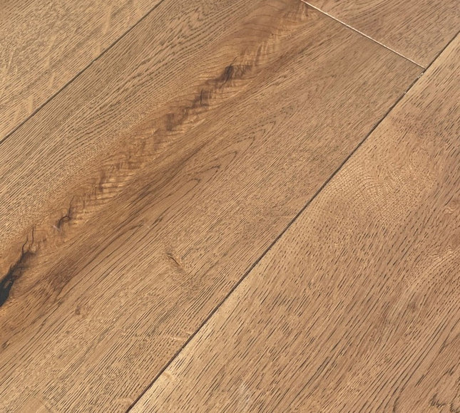 Leeds Castle Light Brown Oak Flooring |Pukka Flooring
