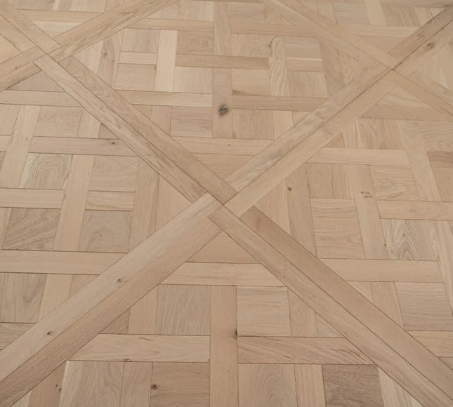 Engineered Wood Versailles Panels – Classic Grade, Brushed Unfinished 15mm x 600mm x 600mm| Pukka Flooring