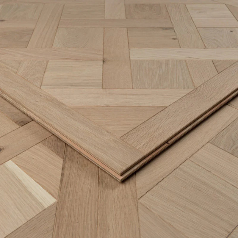 Engineered Wood Versailles Panels – Classic Grade, Brushed Unfinished 15mm x 600mm x 600mm| Pukka Flooring
