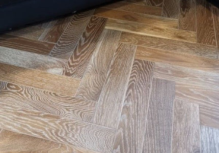 Smoked White UV Oiled Engineered Oak Herringbone Flooring | Pukka Flooring