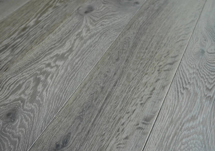Distressed  Light Greyish Driftwood Engineered Wood Flooring | Pukka Flooring