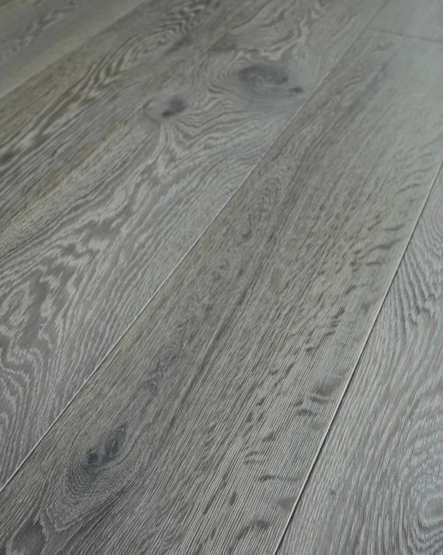Distressed  Light Greyish Driftwood Engineered Wood Flooring | Pukka Flooring