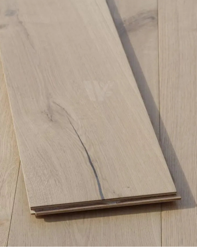 Handscraped Invisible Oak Engineered Wood Flooring | Pukka Flooring