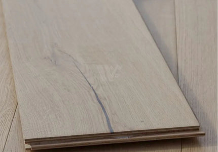 Handscraped Invisible Oak Engineered Wood Flooring | Pukka Flooring