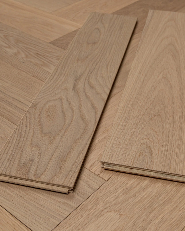 14/3x125x600mm, Tongue & Groove, DIY box Invisible Finish Lac AB Grade