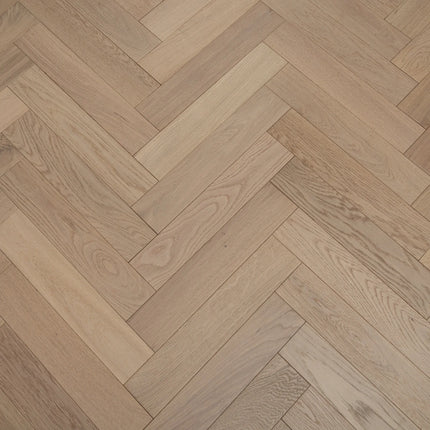 AB Invisible Lacquered Engineered Oak Herringbone Flooring | Pukka Flooring