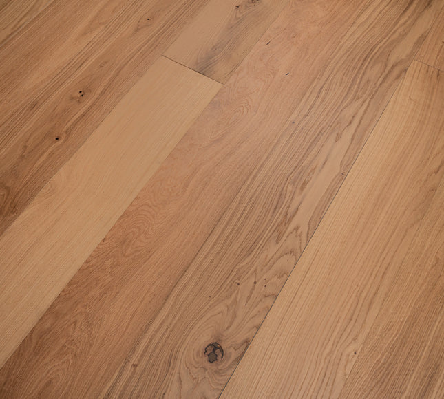 Hybrid Oak SPC – Natural 7mm x 190mm x 1900mm (5Gi Click) – Premium Wide-Board SPC Flooring | Pukka Flooring