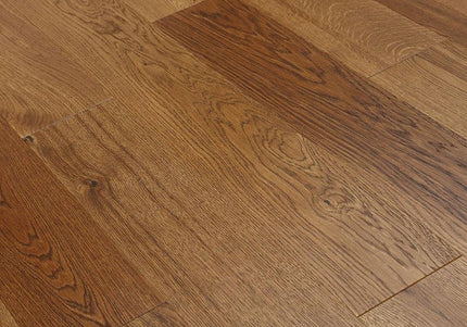 Pukka Flooring Oak Engineered Wood – Cobbled Oak Brushed & Matt Lacquered 14 x 180mm Long European Engineered Oak 2V Bevel