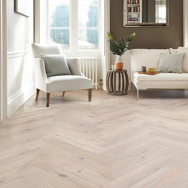 Pukka Flooring Loc Engineered Herringbone – 14 x 130mm Herringbone Engineered LOC – Limed Oak Brushed & Matt Lacquered