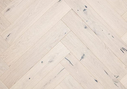 Pukka Flooring Loc Engineered Herringbone – 14 x 130mm Herringbone Engineered LOC – Limed Oak Brushed & Matt Lacquered
