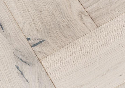 Pukka Flooring Loc Engineered Herringbone – 14 x 130mm Herringbone Engineered LOC – Limed Oak Brushed & Matt Lacquered