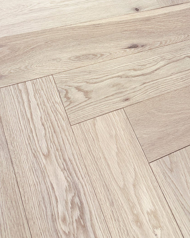 Raw Oak Brushed Lacquered Parquet Flooring | Pukka Flooring