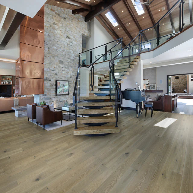 Engineered Oak Flooring – Silver Oak Brushed & Matt Lacquered Nature 14/2.5 x 130 x 1092mm (Välïnge 5G)