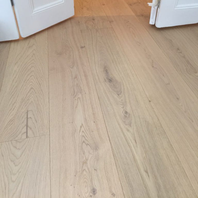 Invisible Lacquered Engineered Oak Flooring | Pukka Flooring
