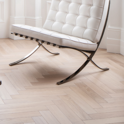 Pukka Flooring Engineered Oak Flooring – 20 x 120mm Engineered Herringbone – Natural Oak Brushed & UV Oiled