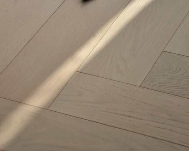 12 x 150mm Clic Engineered Herringbone