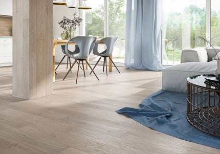 Engineered Oak Flooring – Whitened Oak Brushed Matt Lacquered Premium 14/2.5 x 130 x 1092mm (Välïnge 5G)