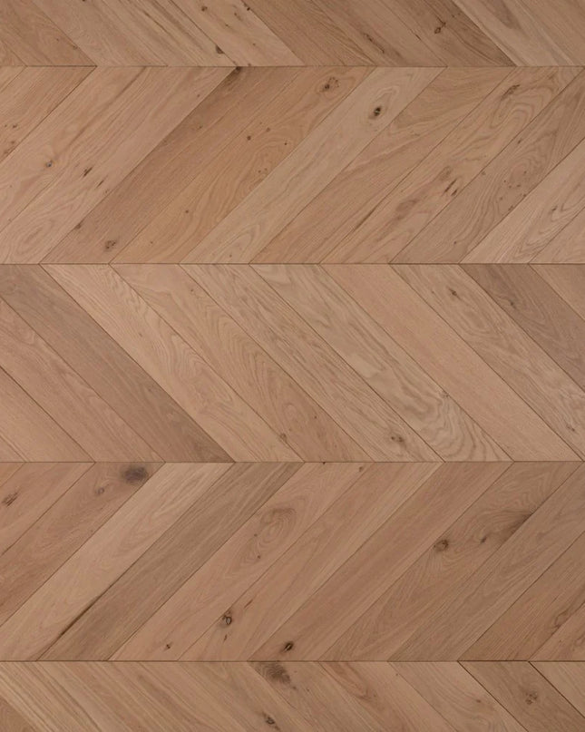 Natural Unfinished Chevron Engineered Wood Flooring 14/3 90 510 T&G ABCD Grade