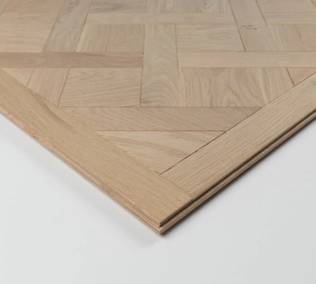 Engineered Wood Versailles Panels – Classic Grade, Brushed Smoked Lac 20mm x 800mm x 800mm | Pukka Flooring