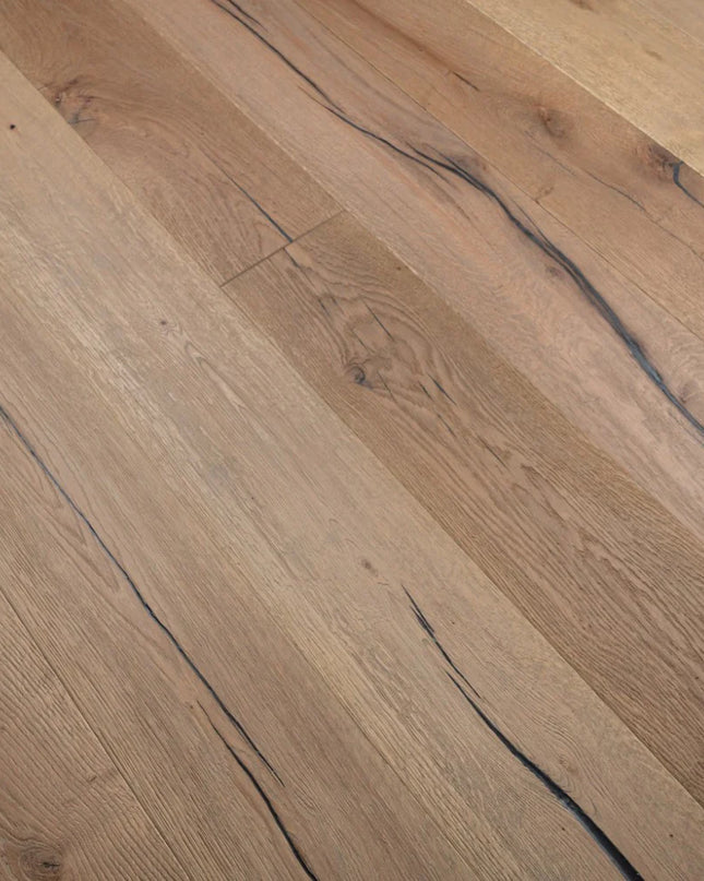 Antique Mississippi Engineered Wood Flooring | Pukka Flooring