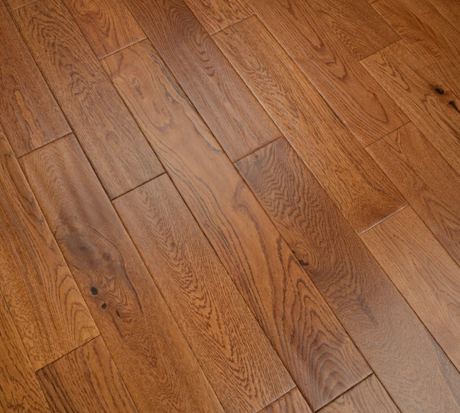 Golden Handscraped Oak Engineered Flooring | Pukka Flooring