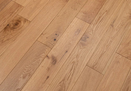 Natural Brushed Lac Home Natural Engineered Oak Flooring | Pukka Flooring