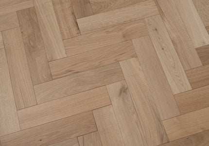 Unfinished Solid Oak Herringbone Flooring | Pukka Flooring
