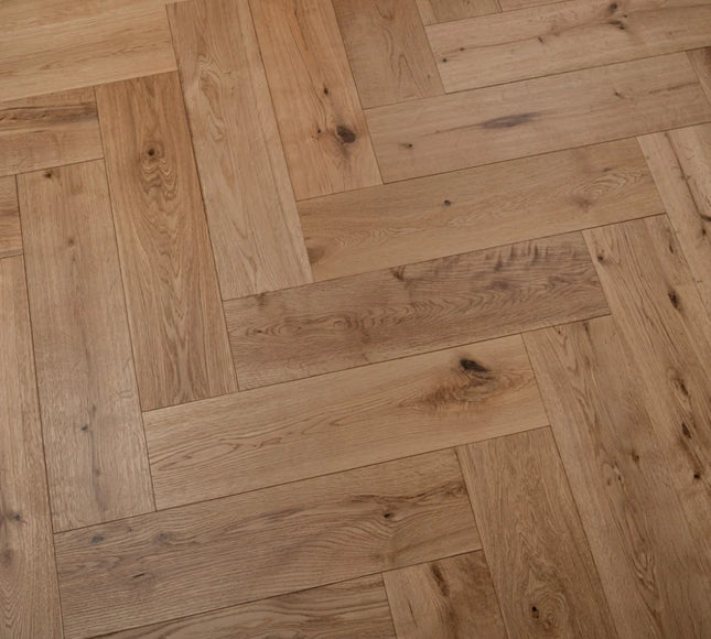 Herringbone Engineered Wood Flooring – Oak, Natural Brushed Lac – DIY Box Flooring | Pukka Flooring 