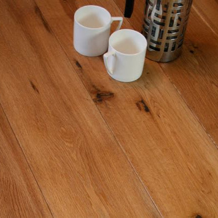 Pukka Flooring Engineered Oak Flooring – 20 x 190mm Vintage Engineered Oak – Old Charm Brushed & Hard Wax Oiled