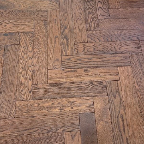 Whiskey Oak Engineered Oak Herringbone Flooring (10mm/3mm x 90 x 450mm)
