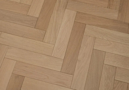 Classic Invisible Lacquered Engineered Oak Herringbone Flooring | Pukka Flooring