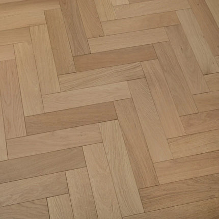AB White Oiled Engineered Oak Herringbone Flooring | Pukka Flooring